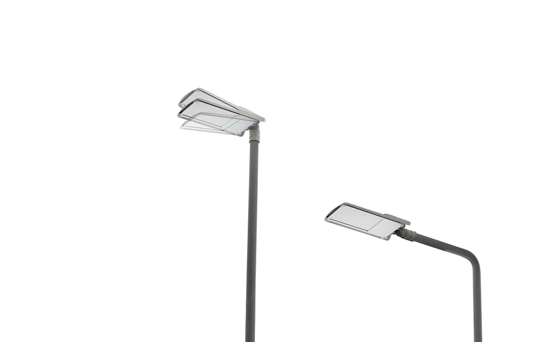 Adjustable arm pole mount LED roadway luminaire supporting vertical and horizontal installation