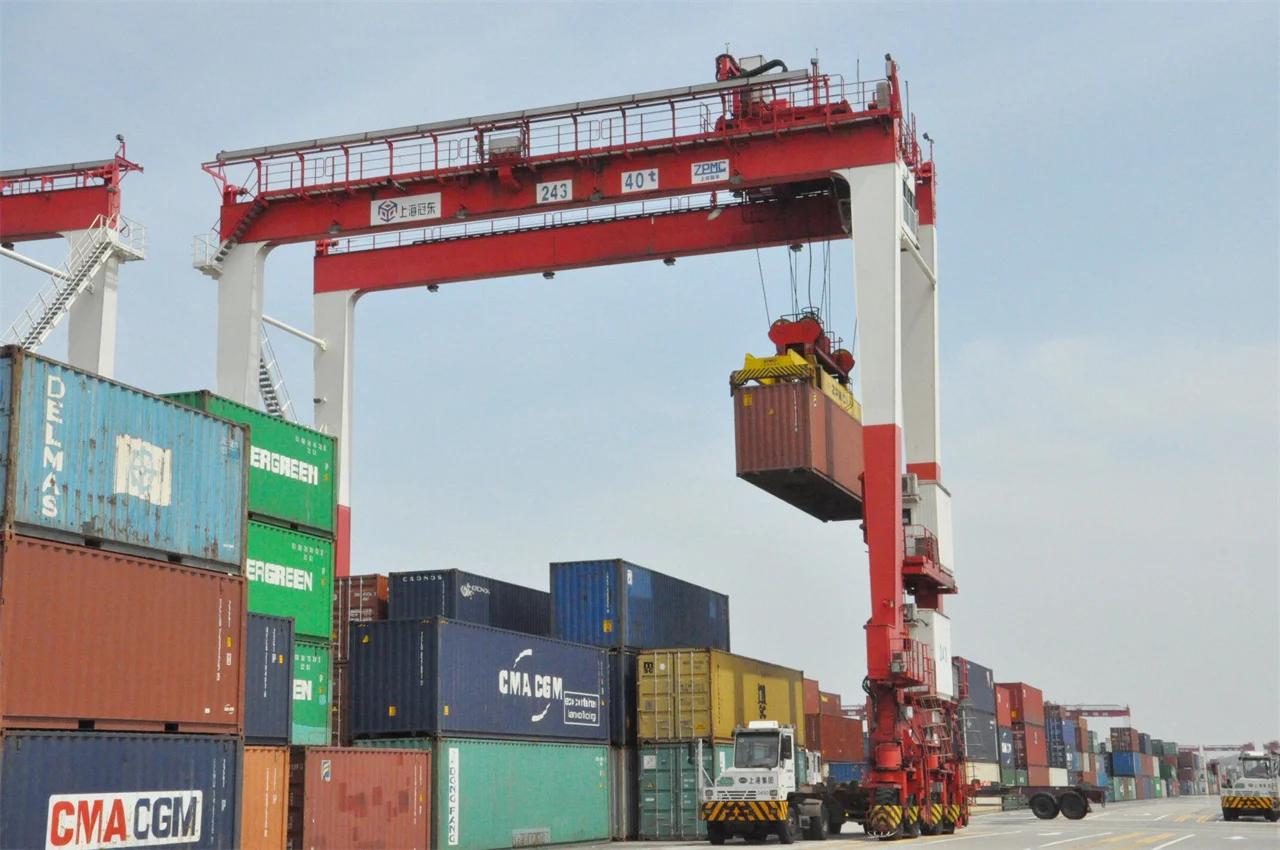 Shanghai Yangshan Deep-Water Port High Mast Flood Lighting